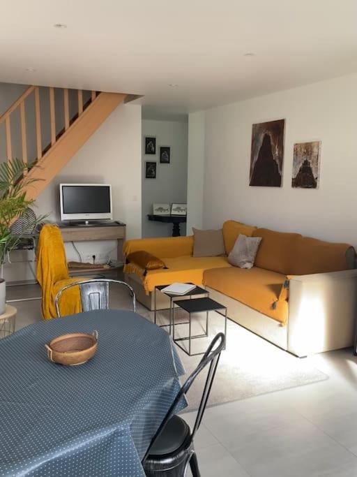 Le Gite Marie-Galante : Belle Maison D'Hotes Avec Acces Piscine En Ete Lanmeur ภายนอก รูปภาพ
